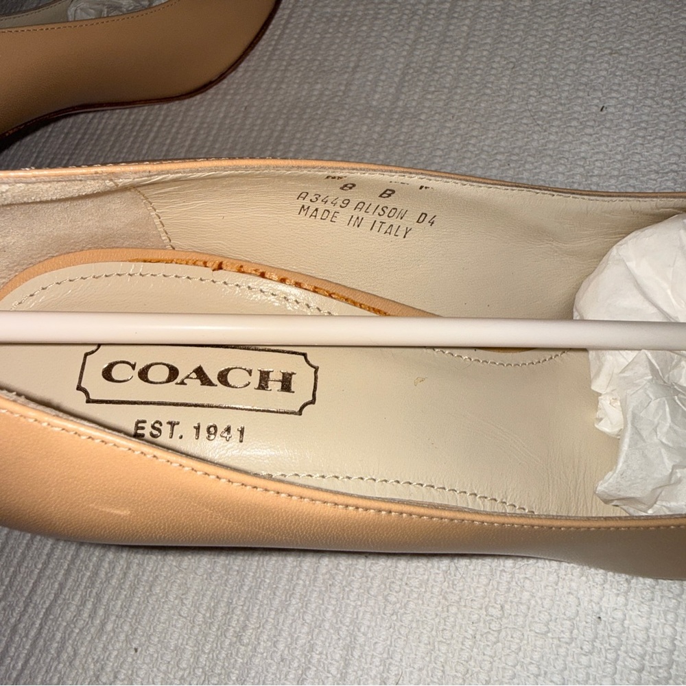 Coach Alison D4 Nude Leather Kitten Heels Size 8B Made in Italy NWOT - Picture 10 of 11